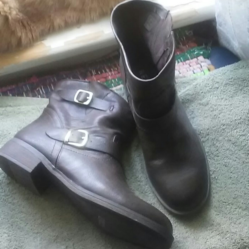 Woman's ankle boots